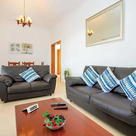 Puerto Del Carmen Sleeps 6 Air Con Wifi Puerto del Carmen (Lanzarote)